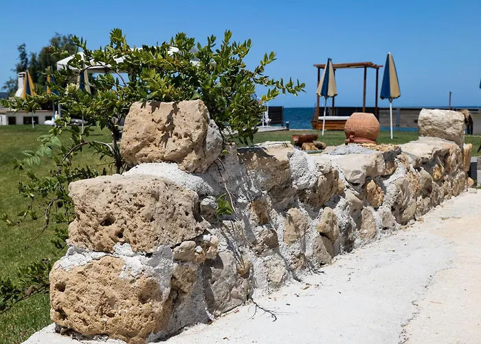 Venetico Beachfront Apartments & Suites - Sea View Suite