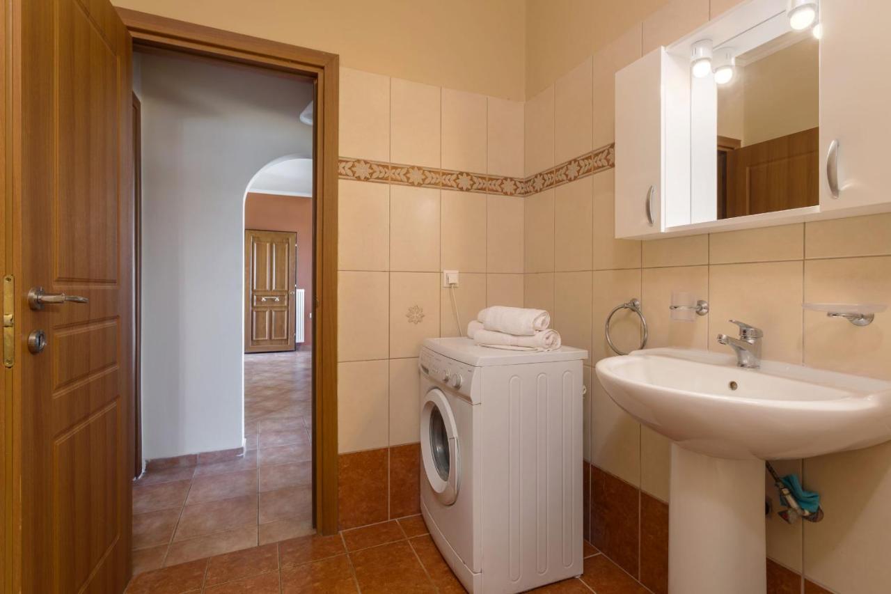 Venetico Beachfront & - 2 Bedroom Sea View Argassi