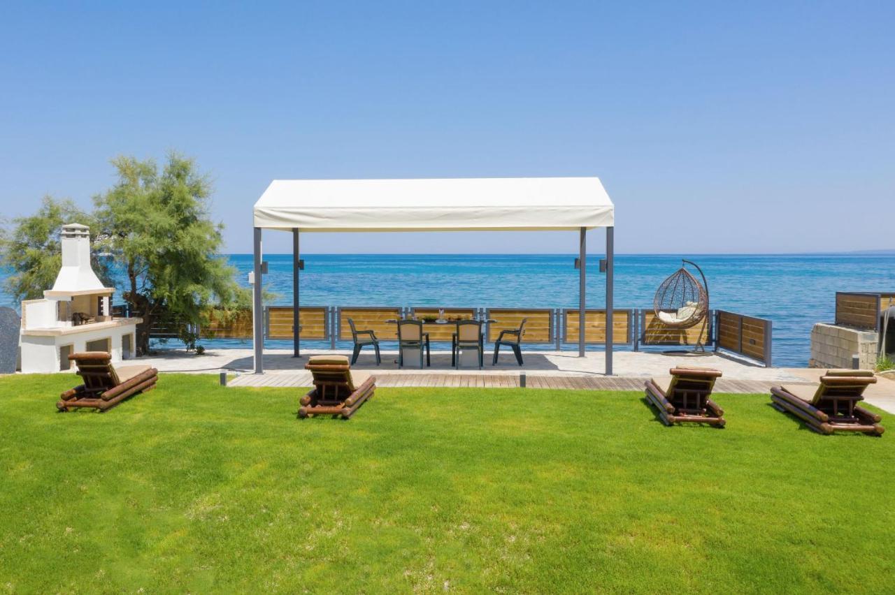 Apartment Venetico Beachfront & - 2 Bedroom Sea View Argassi