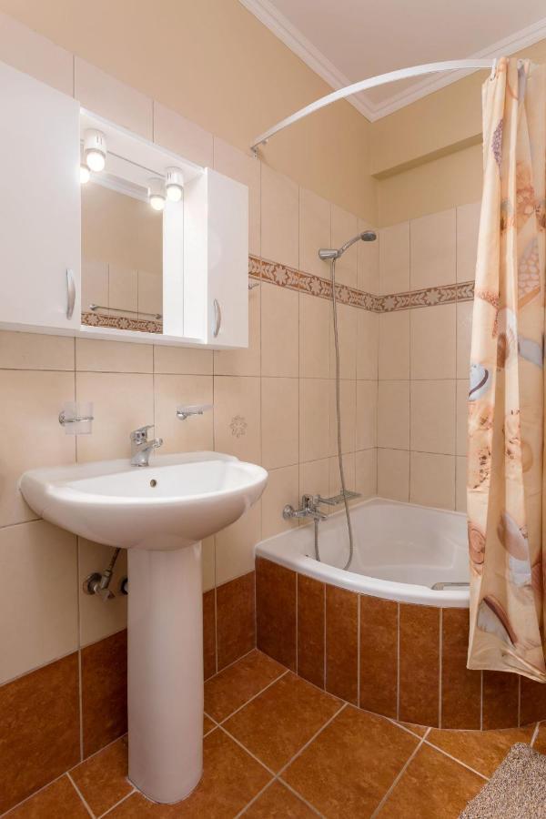 Venetico Beachfront & - 2 Bedroom Sea View * Argassi