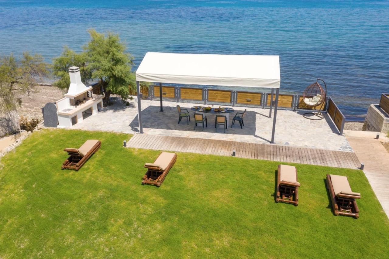 Apartment Venetico Beachfront & - 2 Bedroom Sea View *