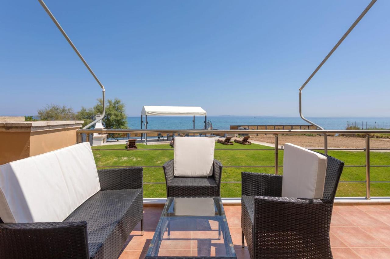 Venetico Beachfront & - 2 Bedroom Sea View