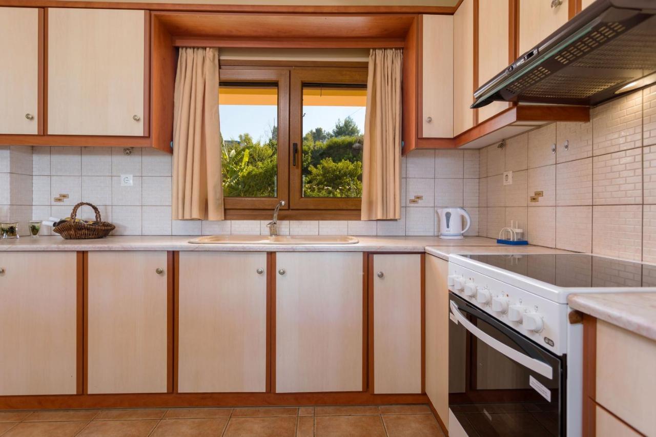 Venetico Beachfront & - 2 Bedroom Sea View