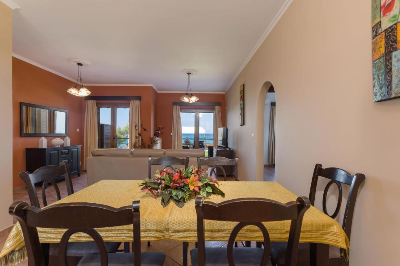 Venetico Beachfront & - 2 Bedroom Sea View