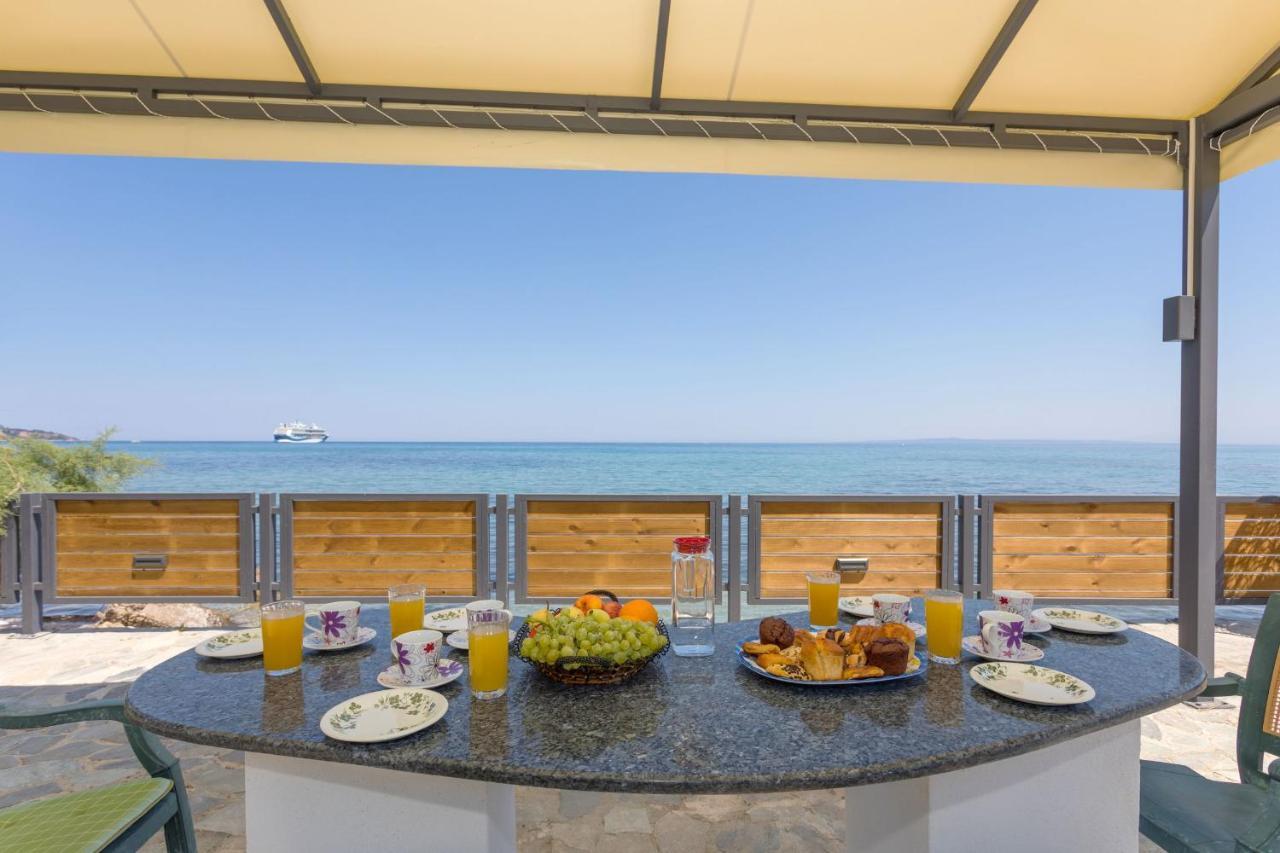 Venetico Beachfront & - 2 Bedroom Sea View Argassi