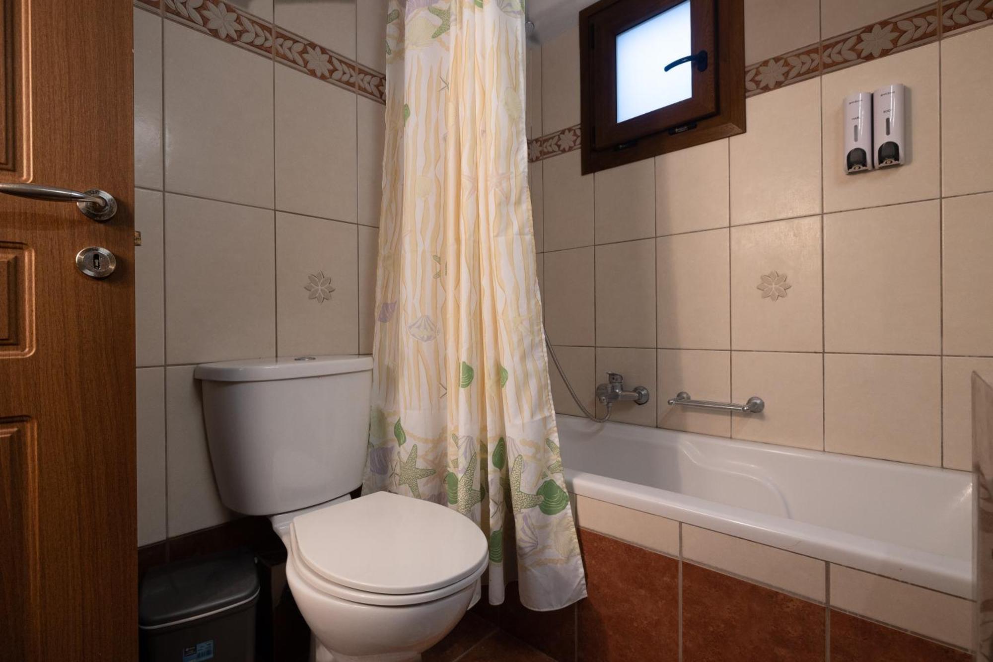 公寓 Venetico Beachfront & - Sea View Argásion